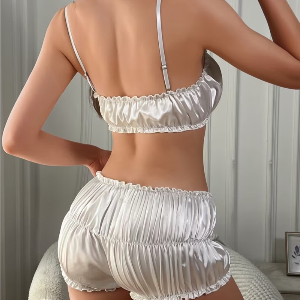 Luxurious White Satin Bra Set - Picture 2 of 3